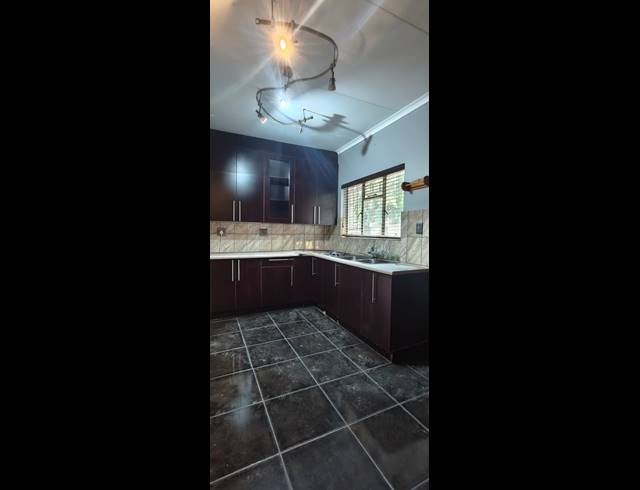 4 BEDROOM HOUSE TO LET IN SASOLBURG EXT 11